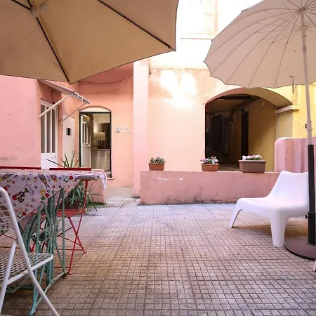 شقة Traditional House W/ Terrace *