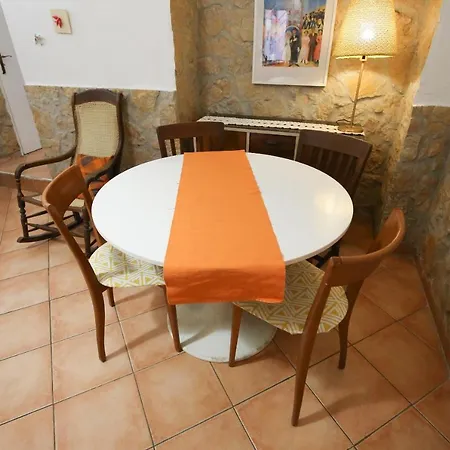 Traditional House W/ Terrace شقة Lisboa