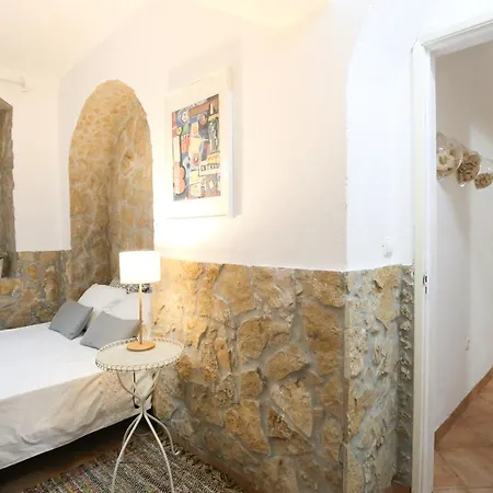 شقة Traditional House W/ Terrace *
