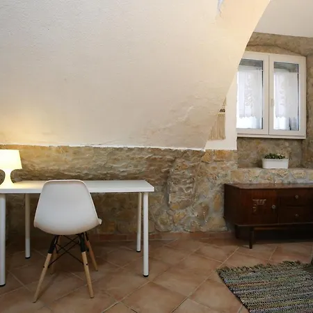 شقة Traditional House W/ Terrace *